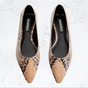 BRAND NEW Mango Ballerina Snakeskin Flats